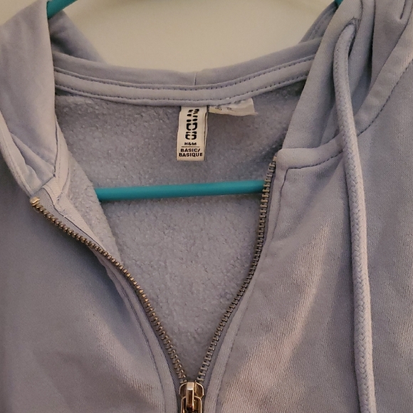 H&M Soft Blue Hoodie Crop - Picture 3 of 6